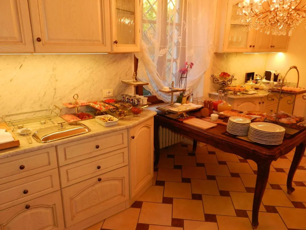 Villa Bertagni Castelnuovo di Garfagnana Bed & Breakfast