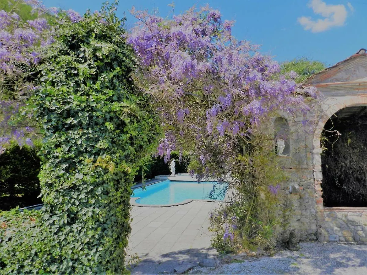 Villa Bertagni Castelnuovo di Garfagnana Bed & Breakfast